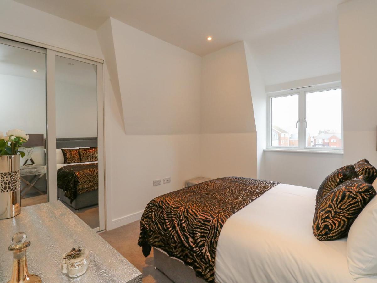 Апартаменты Harbourside Haven Penthouse 1 Уэймут Экстерьер фото