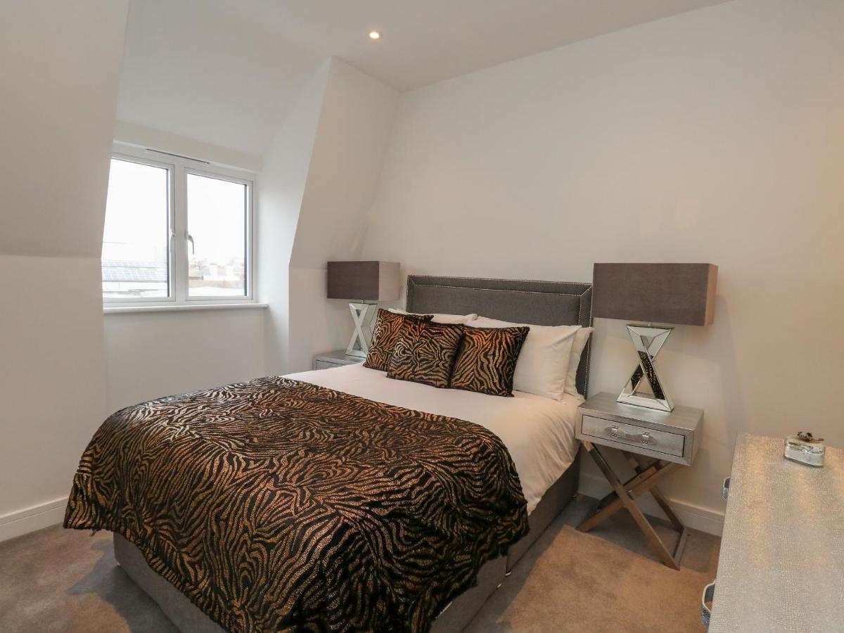 Апартаменты Harbourside Haven Penthouse 1 Уэймут Экстерьер фото