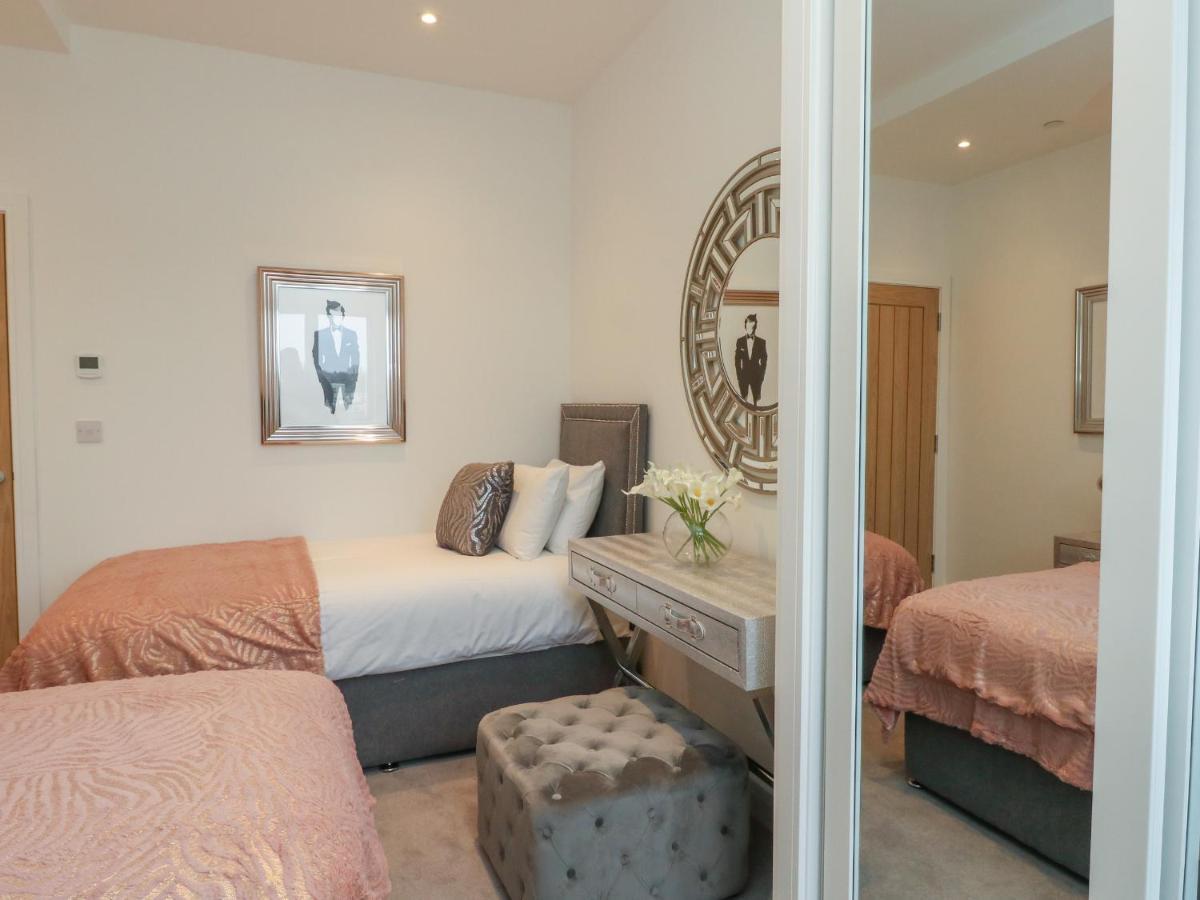 Апартаменты Harbourside Haven Penthouse 1 Уэймут Экстерьер фото